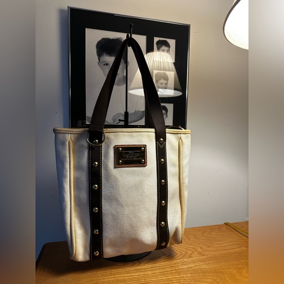 Louis Vuitton Canvas Ivory & Yellow Two-Tone Tote - Picture 2 of 15